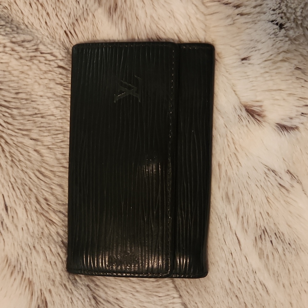 Louis Vuitton Authentic Epi Key Holder